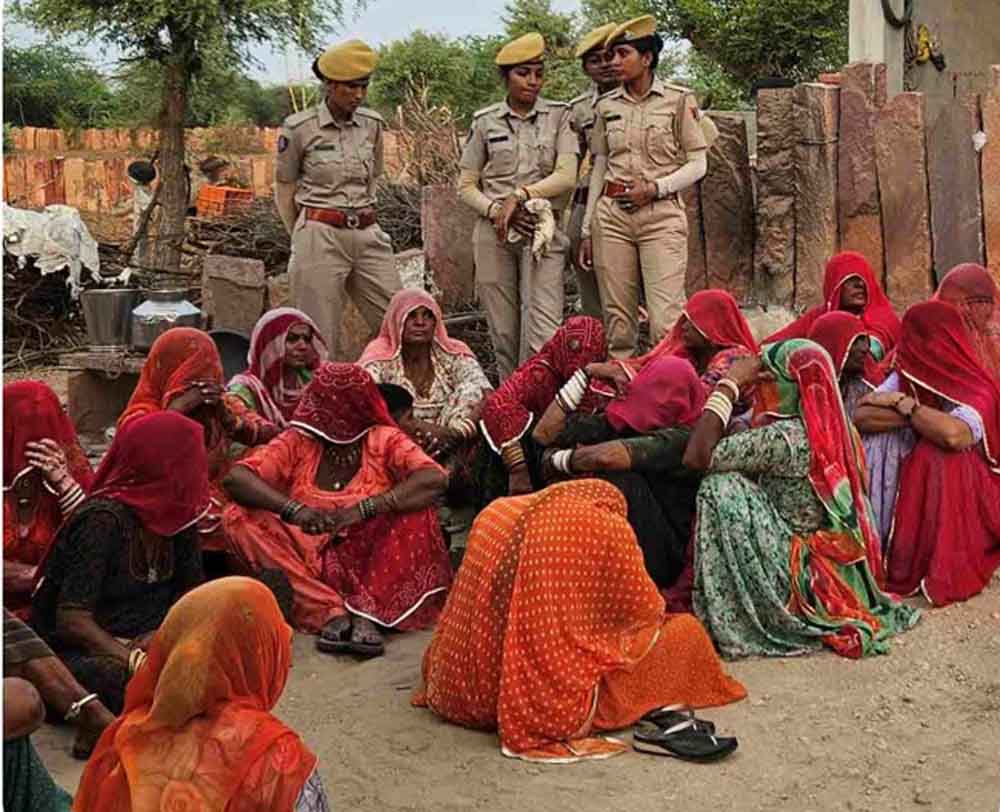 दो बच्चियों को टांके में डुबोकर मारा, राजस्थान-जोधपुर में महिला को कुल्हाड़ी से काटा