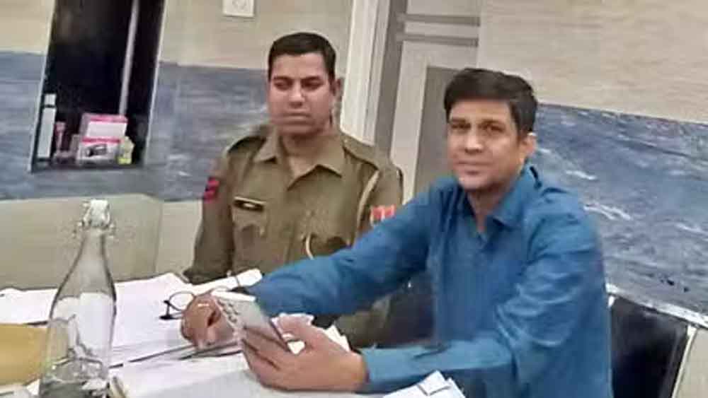 पुलिस को सीबीआई और कोर्ट के दस्तावेज सौंपे, राजस्थान-केकड़ी में डॉक्टर ने की 6 करोड़ की मनी लॉन्ड्रिंग