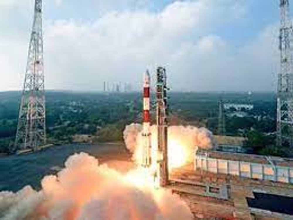 भारत पहली बार अंतरिक्ष में ‘पोएम’ लिखने की तैयारी में ISRO, गगनयान मिशन में होगा मददगार