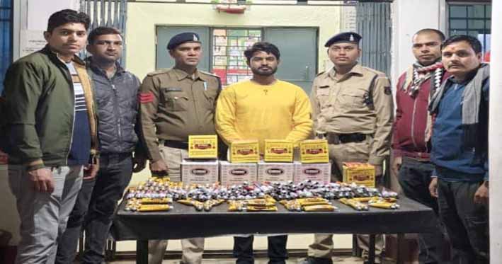 सायकल स्टोर के मालिक को 202 नग सोल्यूशन ट्यूब के साथ पुलिस ने क्या गिरफ्तार