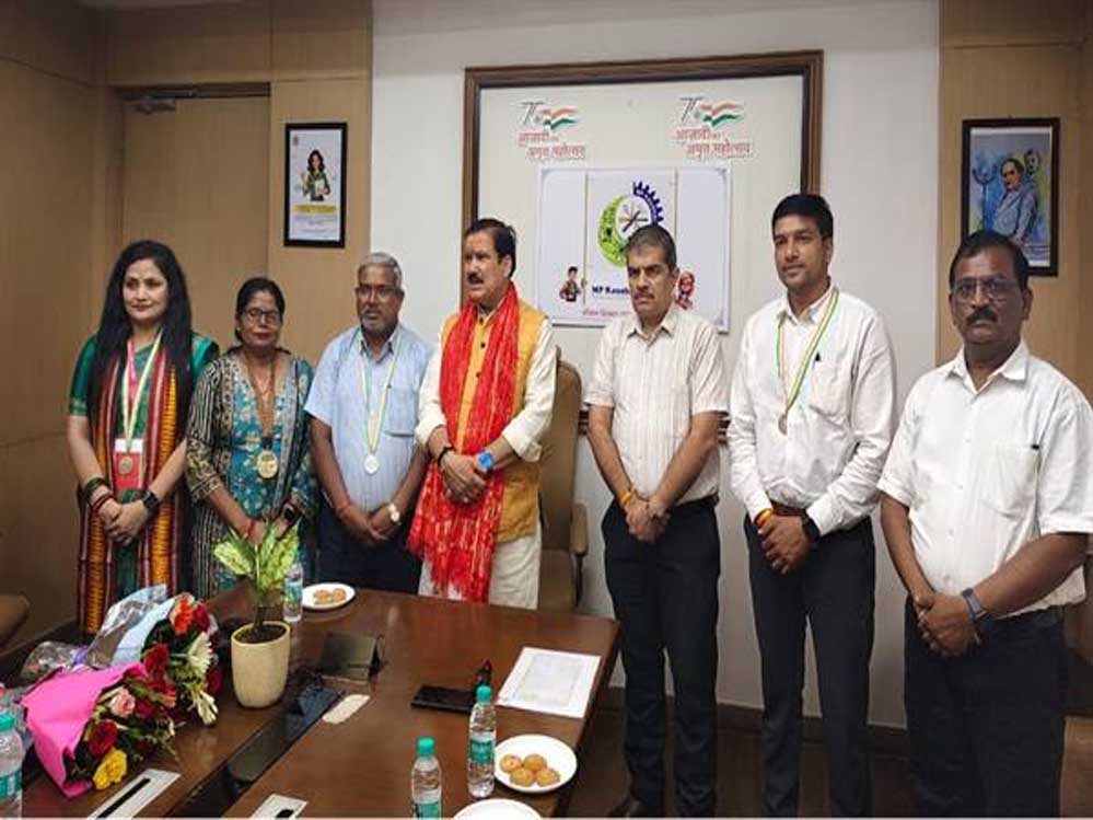 मंत्री टेटवाल का सम्मान, राष्ट्रीय पुरस्कार प्राप्त प्रशिक्षकों को दी बधाई