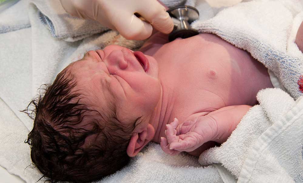 मध्य प्रदेश की जनसंख्या में बदलाव: 1971 से बच्चों की संख्या में गिरावट, 52 सालों में 42% कम हुए छोटे बच्चे