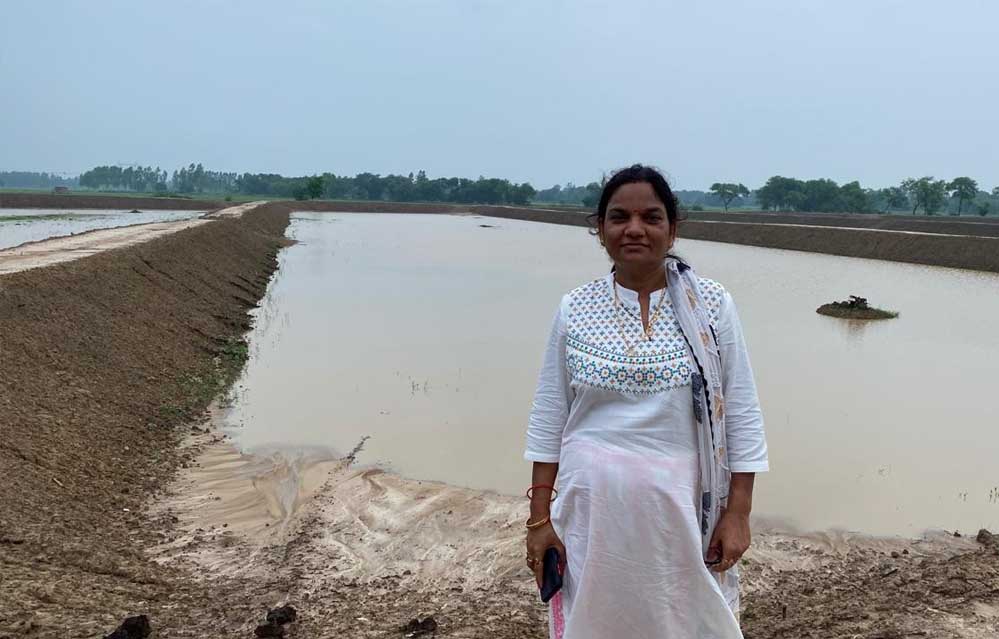 मिशन शक्ति: योगी सरकार से मिले अनुदान और प्रशिक्षण से ग्रामीण अर्थव्यवस्था को मजबूती दे रही मीरा सिंह