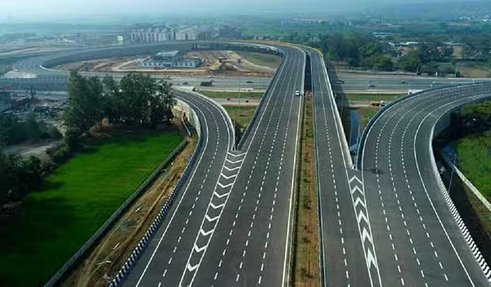 रियल एस्टेट में बंपर रिटर्न: यमुना एक्सप्रेसवे पर प्लॉट की कीमतों में रिकॉर्ड तोड़ बढ़ोतरी