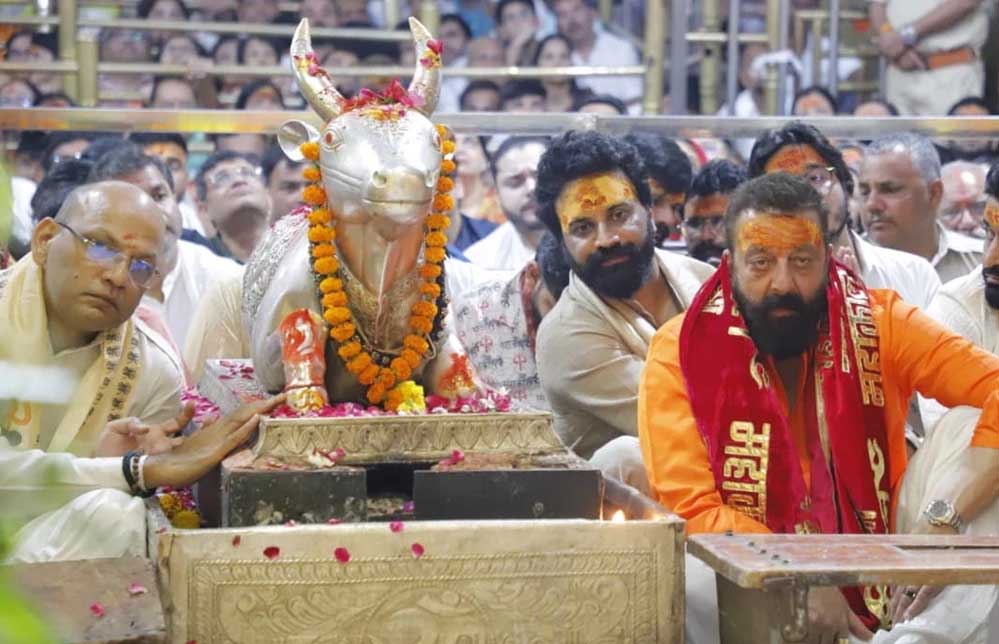 आज बाबा ने बुलाया – महाकाल की शरण में पहुंचे संजय दत्त, कहा दिल से जुड़ा है उज्जैन से नाता