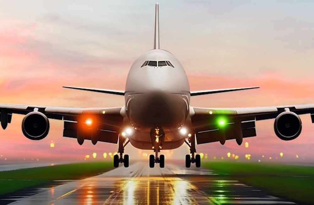 नोएडा एयरपोर्ट उड़ान के लिए रेडी, लेकिन ई-बस सेवा अभी भी इंतजार में