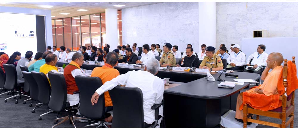 स्वयं सहायता समूह की महिलाओं द्वारा तैयार गोबर के पेंट का सरकारी भवनों में किया जाए उपयोग: सीएम