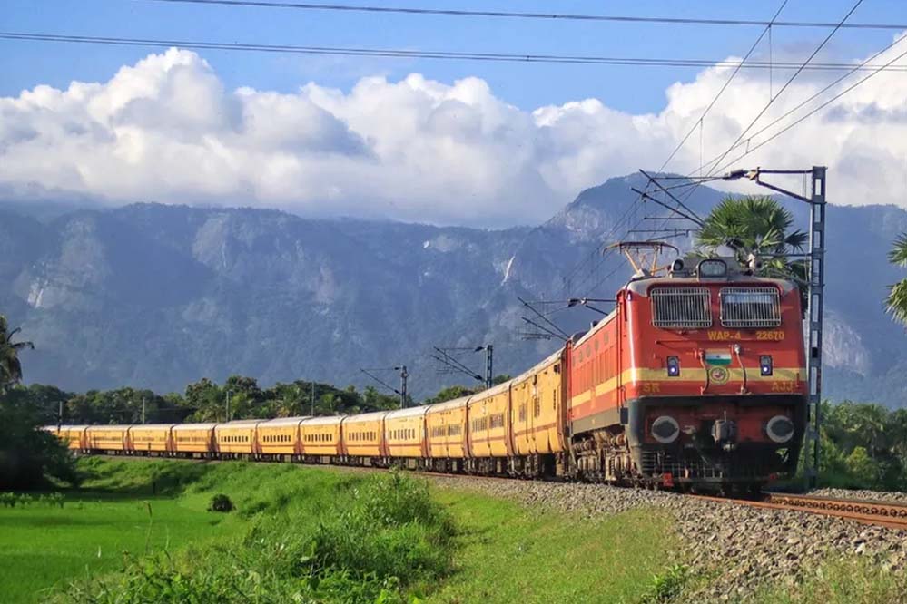 अब दिवाली पर नहीं छूटेगा परिवार का साथ, रेलवे ने चलाई स्पेशल ट्रेन, यात्रियों को बड़ी राहत