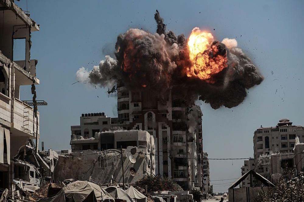 गाजा की नाजुक स्थिति में नया रक्तपात, एक हमले में दर्जनों हताहत, हमास के 8 आतंकवादी भी मारे गए