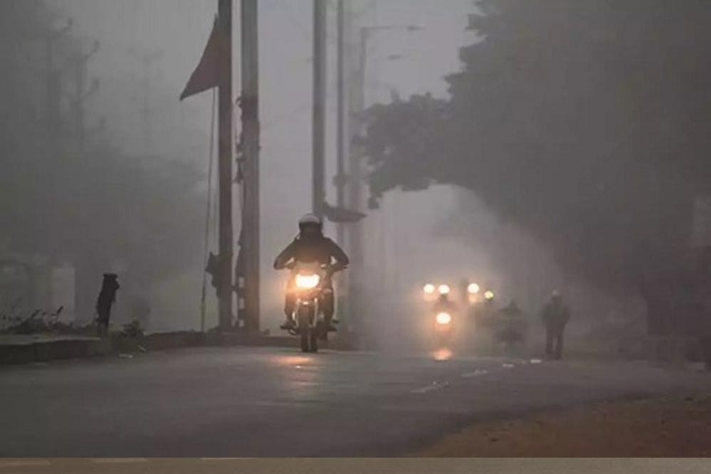 इंदौर-भोपाल में ठंड ने दी दस्तक, दक्षिण मप्र के 9 जिलों में आज छाए रहेंगे बादल