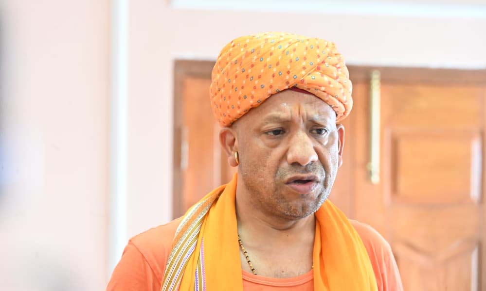 नारी शक्ति की सुरक्षा, सम्मान और स्वावलंबन के लिए अनेक कार्यक्रम चला रही सरकार : सीएम योगी