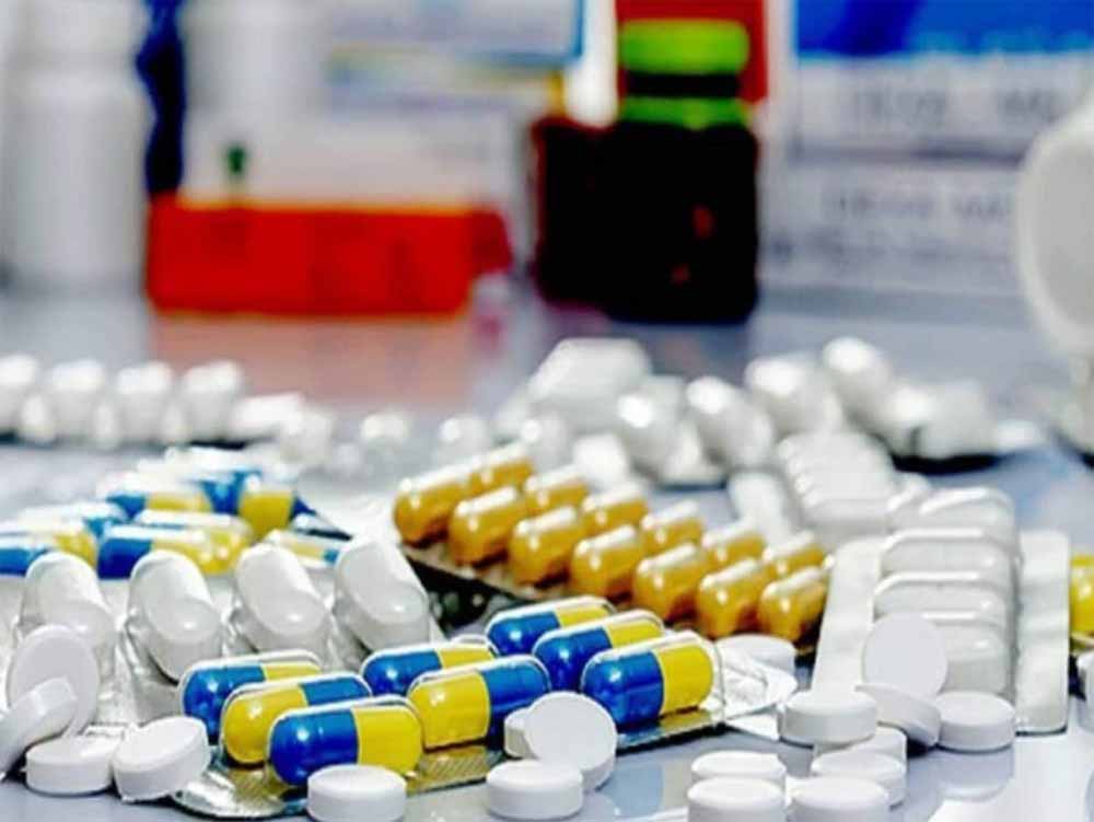 केंद्र सरकार का सख्त कदम: 34 दवाओं पर पाबंदी और 3 साल की जेल
