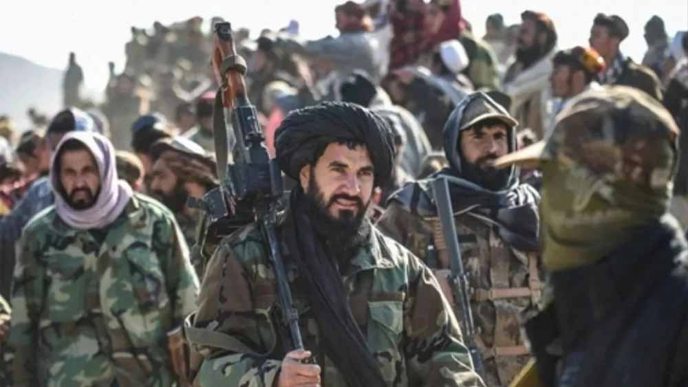 टैंकों से बरसे गोले, चौकियाँ ध्वस्त! पाक-अफगान सीमा पर फिर भड़की जंग