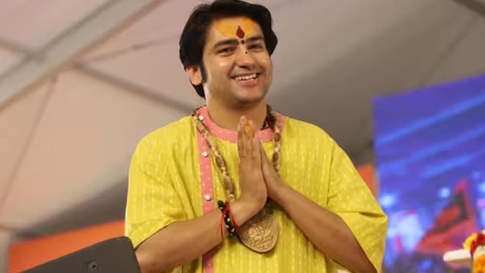 170 किमी पदयात्रा पर विवाद, धीरेन्द्र शास्त्री के खिलाफ राष्ट्रपति को भेजी गई शिकायत