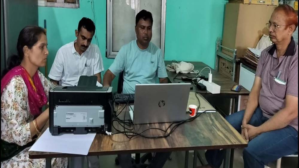 टीकमगढ़ लोकायुक्त की गिरफ्त में नेत्र सहायक, 20 हजार की रिश्वत पर दबोचा