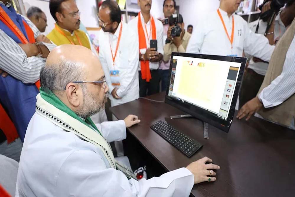 अमित शाह अब Zoho Mail यूज़र, बोले- ‘देशी तकनीक पर गर्व’, फाउंडर ने कहा- यह सम्मान की बात