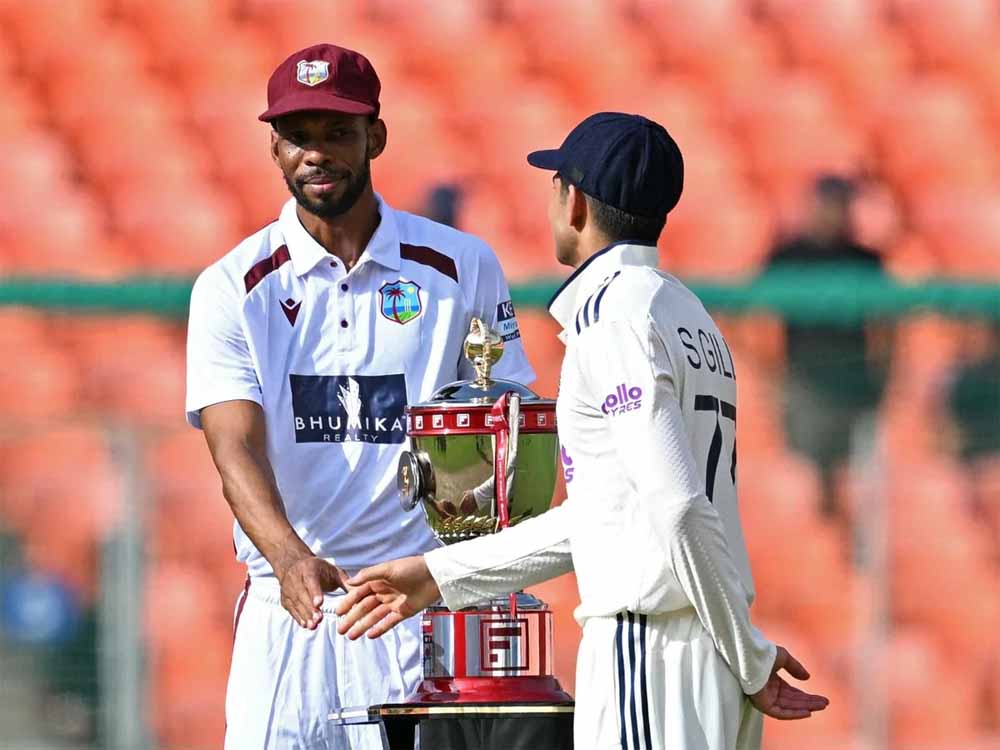 वेस्टइंडीज की मुश्किलें बढ़ीं, सिराज ने किंग को आउट कर दिलाया भारत को तीसरी सफलता