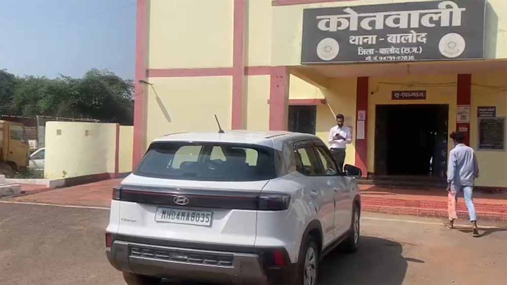 इंटरस्टेट कैश रैकेट का खुलासा: महाराष्ट्र पासिंग कार से 3 करोड़ रुपये जब्त