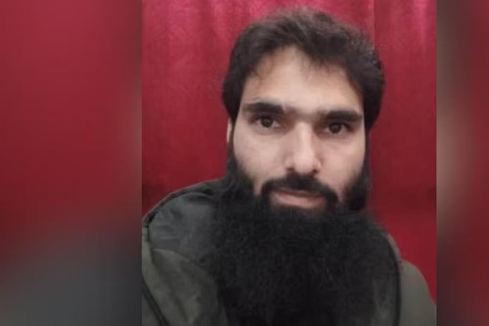 दवाई की जगह धमाका की योजना — डॉक्टर आदिल पर चोरी-छिपे आतंकवादी गिरोह के साथ होने का संदेह, भारी मात्रा में विस्फोटक बरामद