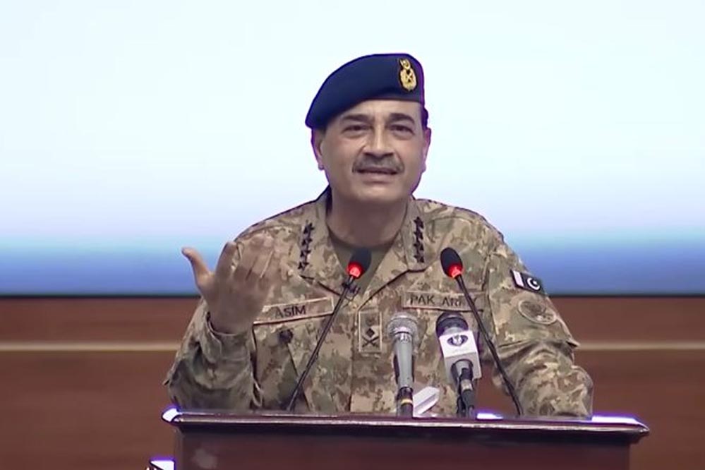 आसिम मुनीर की ताकत बढ़ेगी: पाकिस्तान में संविधान संशोधन के साथ नया CDF पद बना