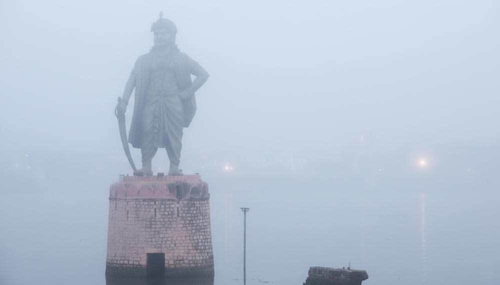 बर्फीली हवाओं ने किया मध्यप्रदेश का तापमान और घटा, 21 जिलों में ठंड का असर
