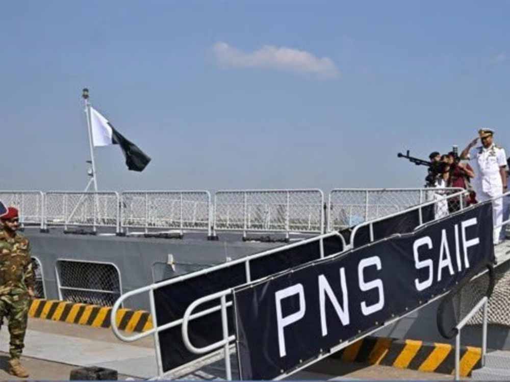 50 साल बाद बांग्लादेश में पाकिस्तानी नौसेना की मौजूदगी—आसिम मुनीर का क्या है मकसद?