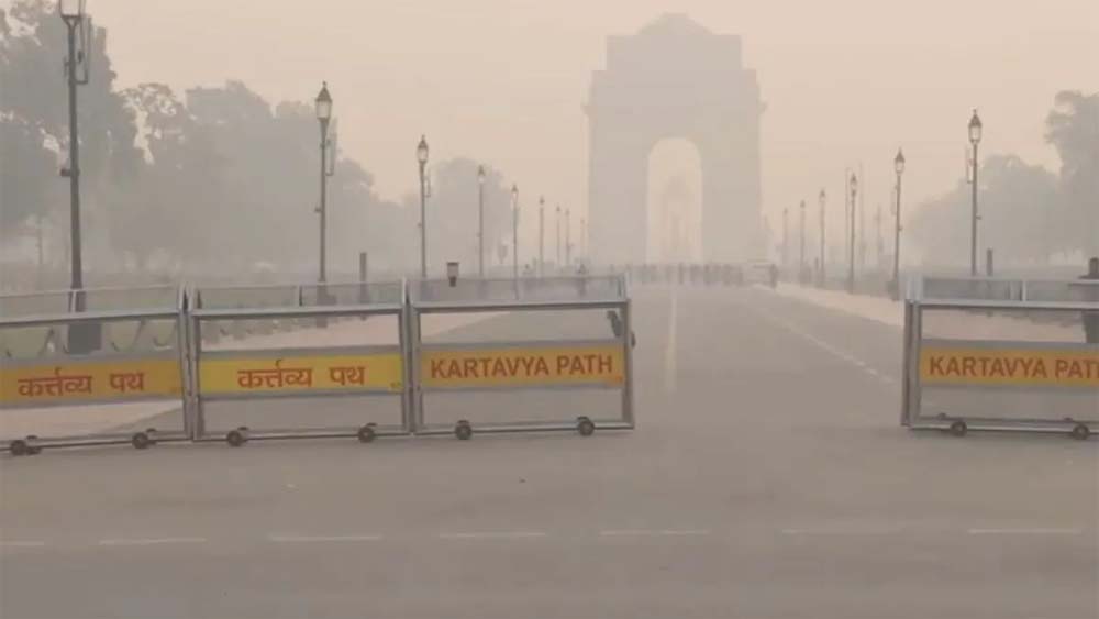 खतरनाक स्तर पर पहुंची गर्म हवा की गुणवत्ता: AQI 400+, जहरीली धुंध में डूबा दिल्ली-एनसीआर