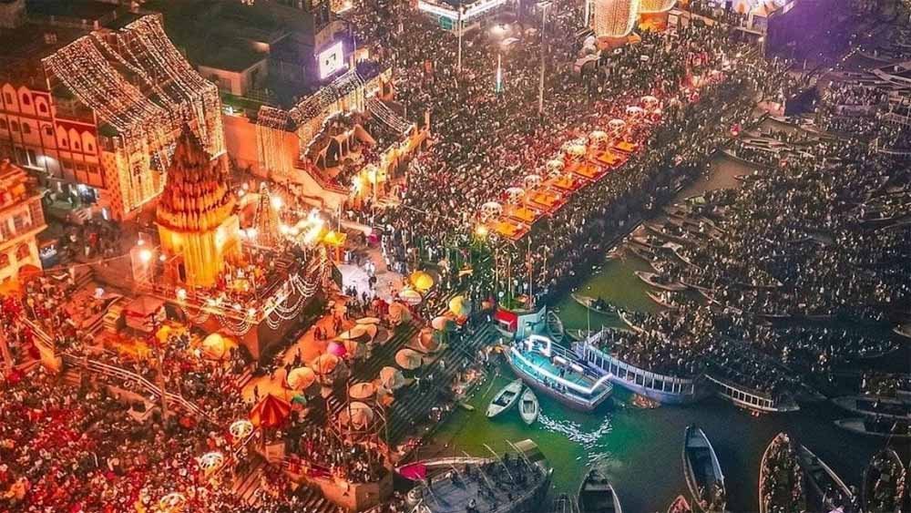 जगमगाएगी देवभूमि काशी: गंगा पार आतिशबाजी संग 25 लाख दीपों का आलोक उत्सव