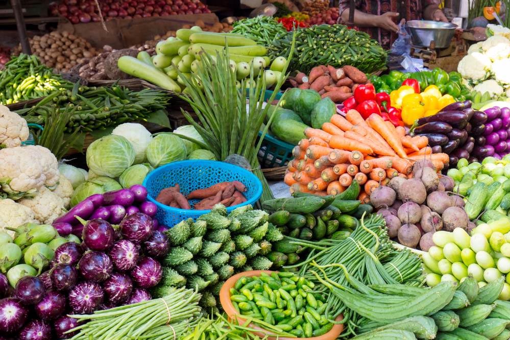 भोपाल में सब्जियों की कीमतों में आग, एक हफ्ते में टमाटर-मटर के दाम तीन गुना बढ़े