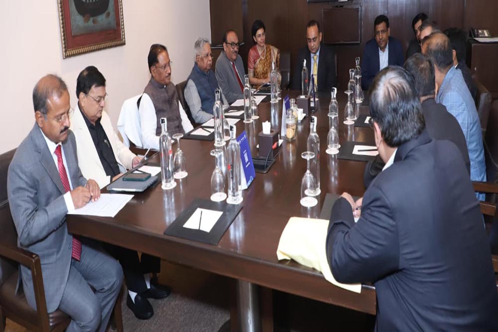 ‘Chhattisgarh Investor Connect’ में सीएम साय की निवेशकों से वन‑टू‑वन चर्चा, नई योजनाओं पर बातचीत