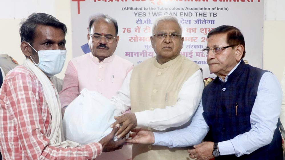 राज्यपाल ने किया 76वें टी.बी. सील अभियान का शुभारंभ
