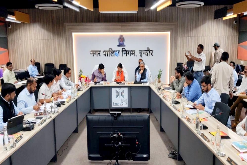 अवैध कॉलोनियों पर सरकार सख्त, विजयवर्गीय ने कहा – जिम्मेदार अधिकारियों को करना होगा जवाब