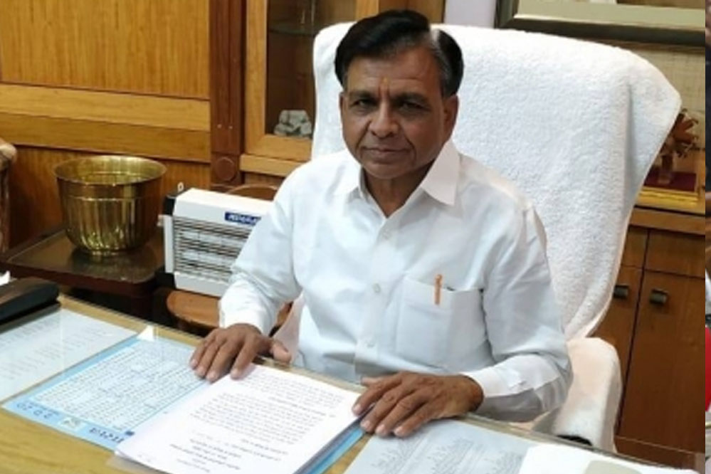 देवड़ा की अध्यक्षता में हुई समीक्षा बैठक, विधायकों व पूर्व विधायकों के भत्ते और पेंशन पर चर्चा