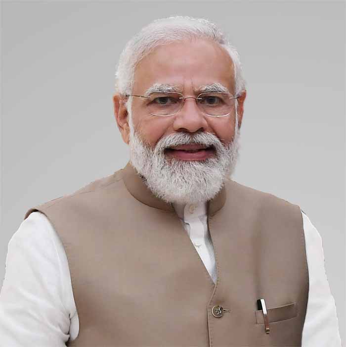 मोदी सरकार दे रही क्रेडिट कार्ड की सुविधा, जानें कितनी है लिमिट और कैसे मिलेगा