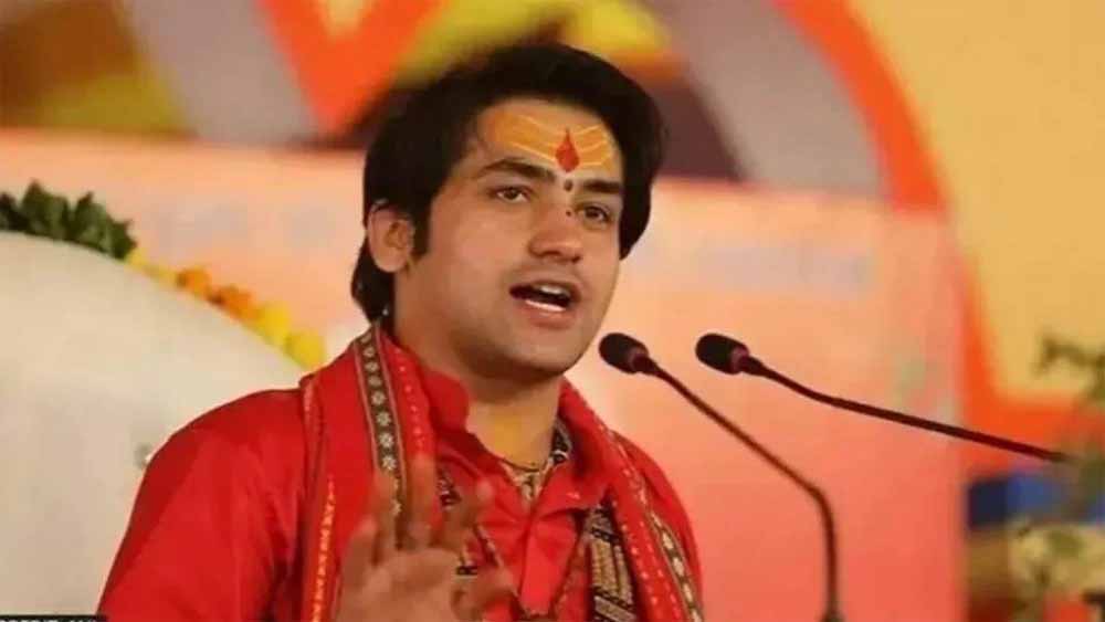 बम-बारूद साजिश! पं. धीरेंद्र शास्त्री बोले- ‘विस्फोटक मिलना यात्रा रोकने के लिए हथकंडा’