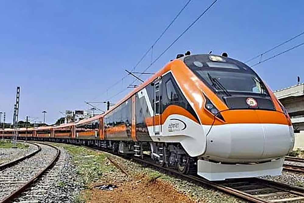 बनारस से खजुराहो तक दौड़ेगी वंदे भारत! PM मोदी का तोहफा, CM यादव बोले— पर्यटन को मिलेगी नई ऊंचाइयां