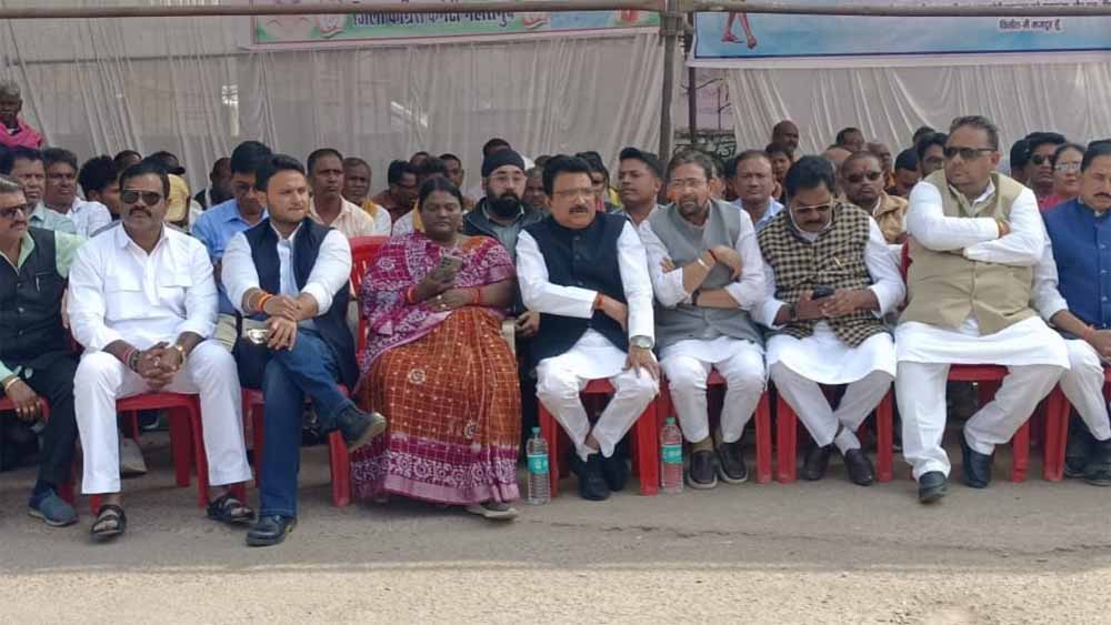 मनरेगा नियम बदलने के विरोध में कांग्रेस सड़क पर, केंद्र सरकार के फैसले पर सवाल