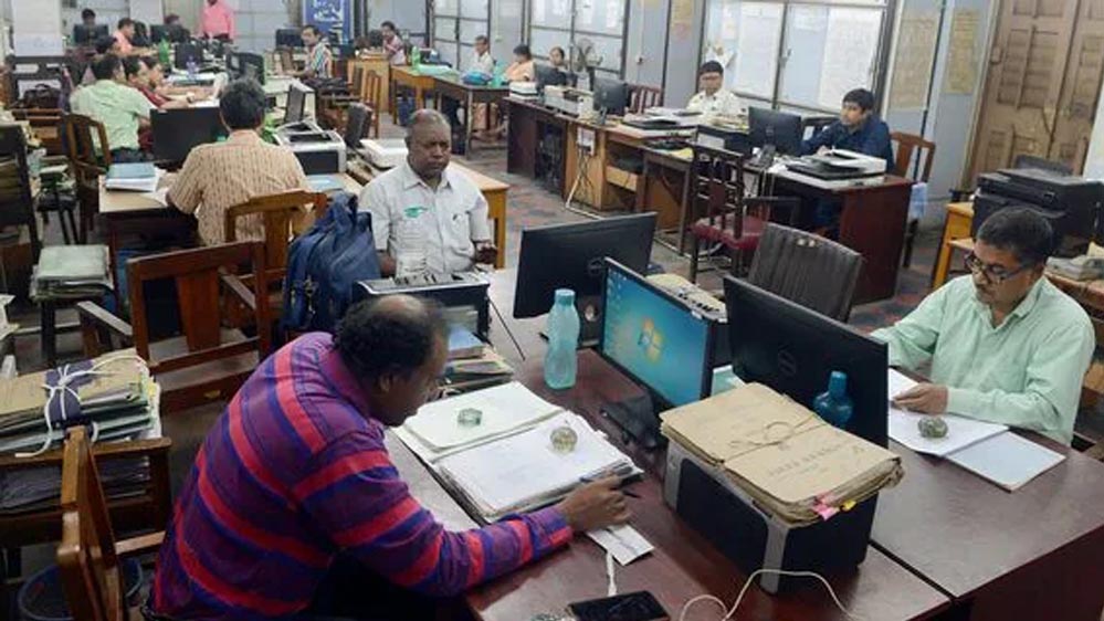 सरकारी कर्मचारियों के लिए खुशखबरी: 15 दिसंबर से लागू होंगे नए नियम, पूर्व सैनिकों और पेंशनरों को मिलेगा CGHS का फायदा