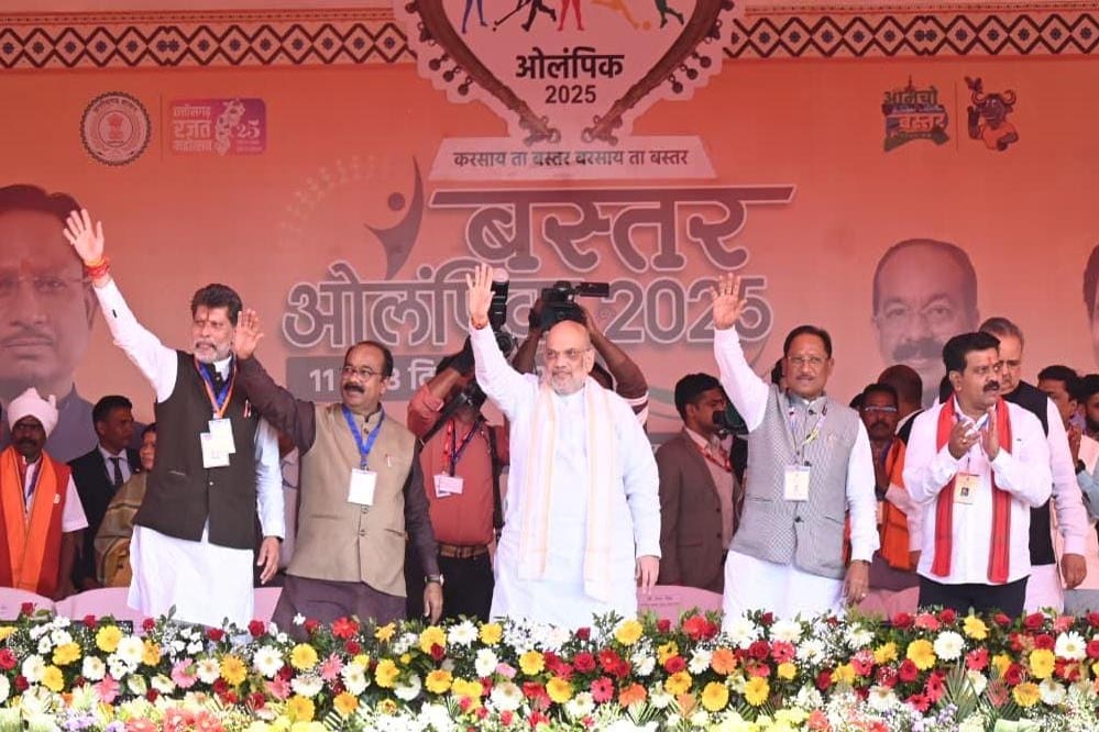 मुख्यमंत्री विष्णुदेव साय का बयान: नक्सलवाद उन्मूलन और बस्तर में सुविधाओं का विकास तेजी से हो रहा