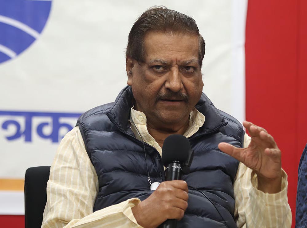 सियासी बयानबाजी: पृथ्वीराज चव्हाण का ऑपरेशन सिंदूर पर विवादित कथन, विपक्ष ने जताई नाराजगी