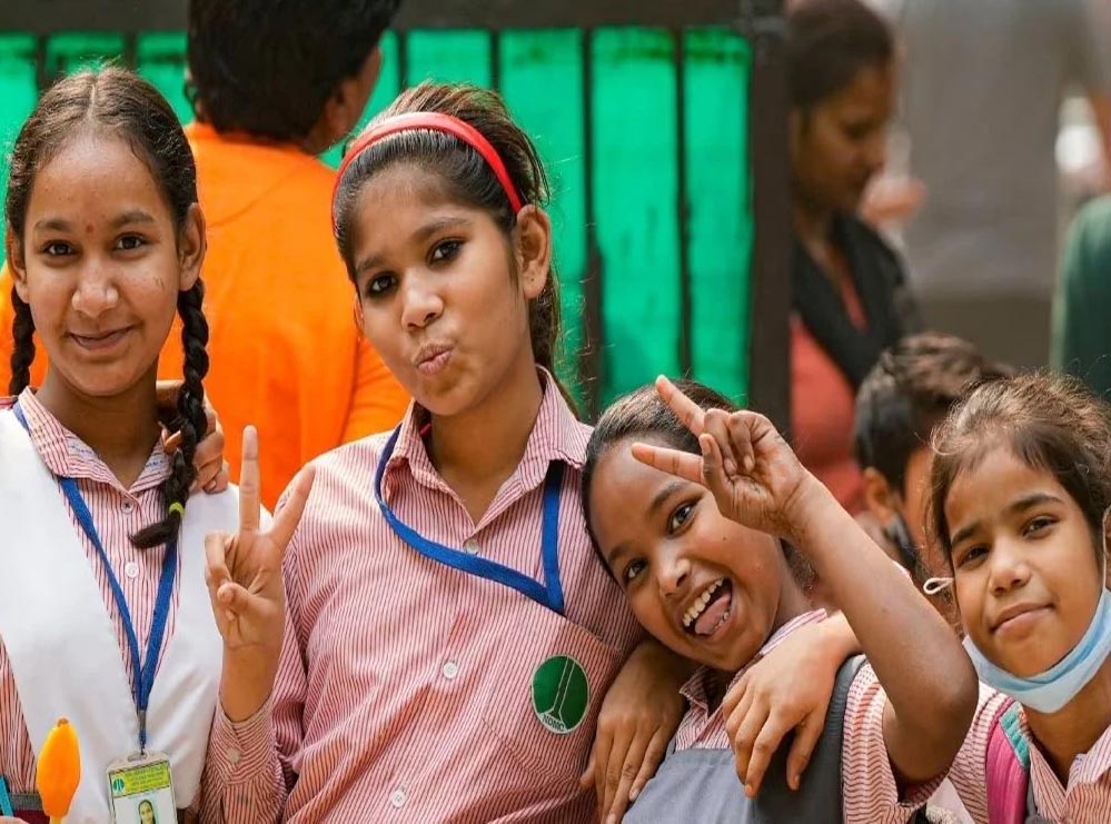 शिक्षा की कमी का सच: भारत में लगभग आधी लड़कियां नहीं पहुंचती स्कूल, राज्यवार डेटा