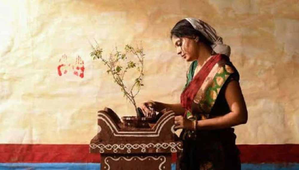 लक्ष्मी कृपा पाने का सरल उपाय: 2026 के पहले दिन महिलाएं करें ये काम, पूरे साल रहेगी खुशहाली