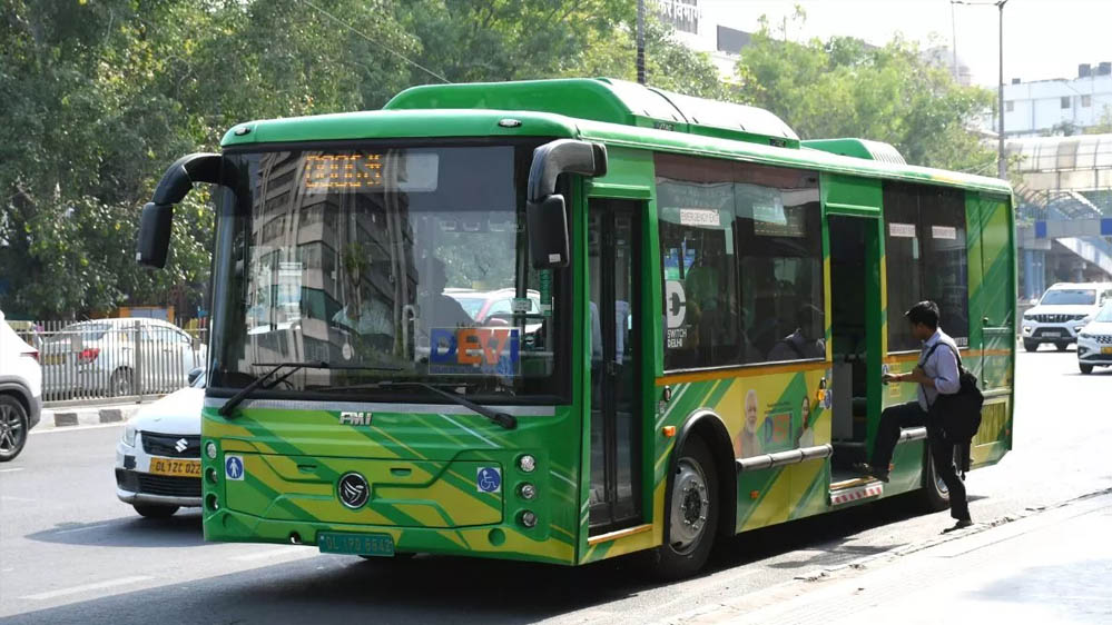 दिल्ली कैबिनेट ने लिया बड़ा फैसला, बस परिचालन अब पूरी तरह DTC के अधीन, ‘नो PUC, नो फ्यूल’ लागू