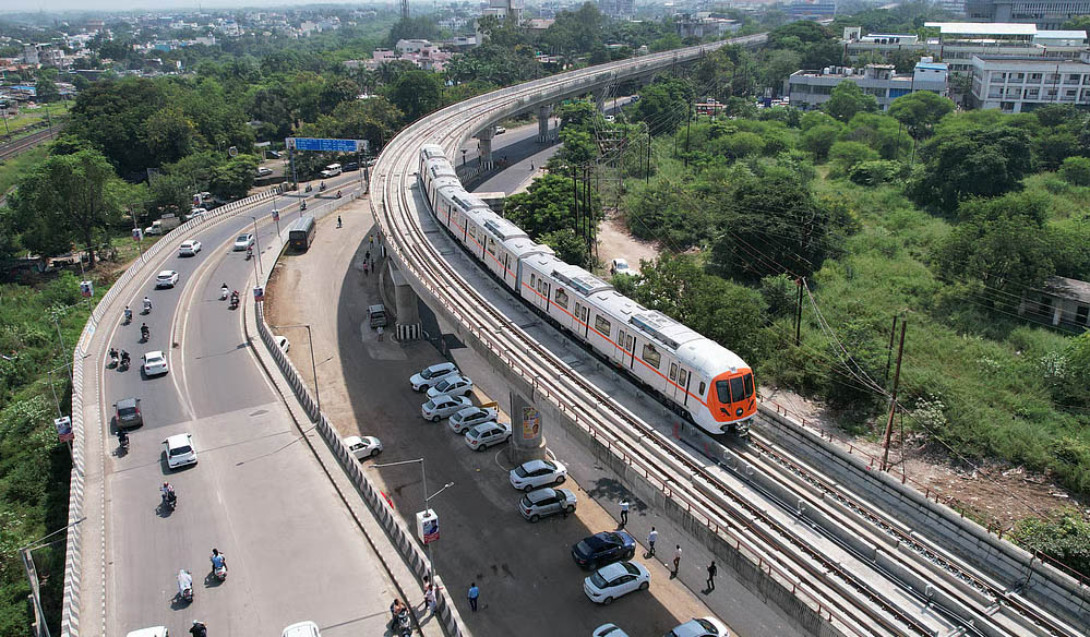 भोपाल मेट्रो में सख्ती: नियमों का पालन न करने पर हो सकती है 6 महीने से 1 साल की जेल