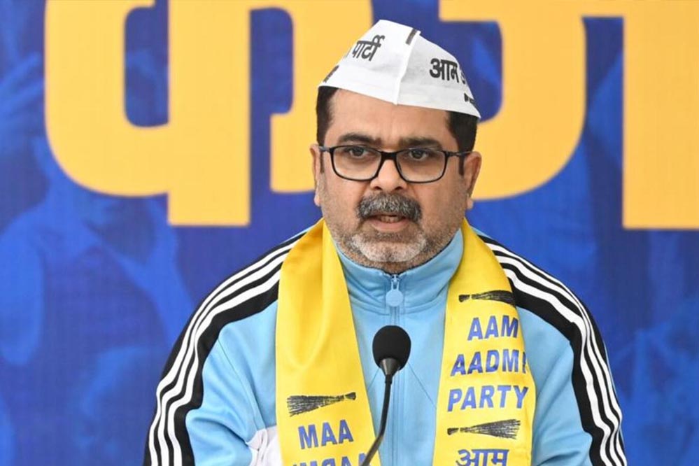 अवध ओझा का बड़ा फैसला: राजनीति से तौबा, AAP को दी विदाई