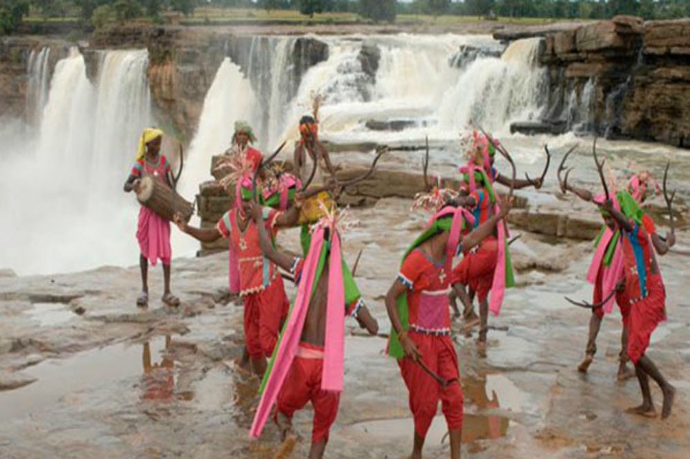 ग्वालियर से गाइड ट्रेनिंग लेकर लौटे 45 युवा, छत्तीसगढ़ पर्यटन को मिली नई उड़ान, CM ने दी शुभकामनाएं