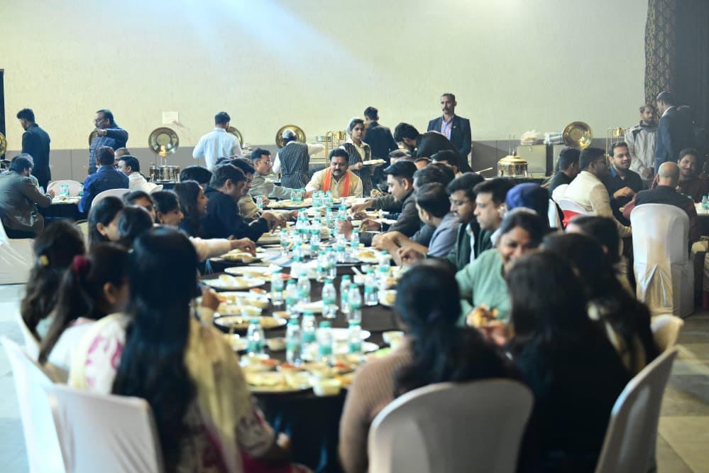 कवर्धा में चिकित्सा सेवाओं की सराहना, उपमुख्यमंत्री विजय शर्मा ने चिकित्सकों का किया धन्यवाद