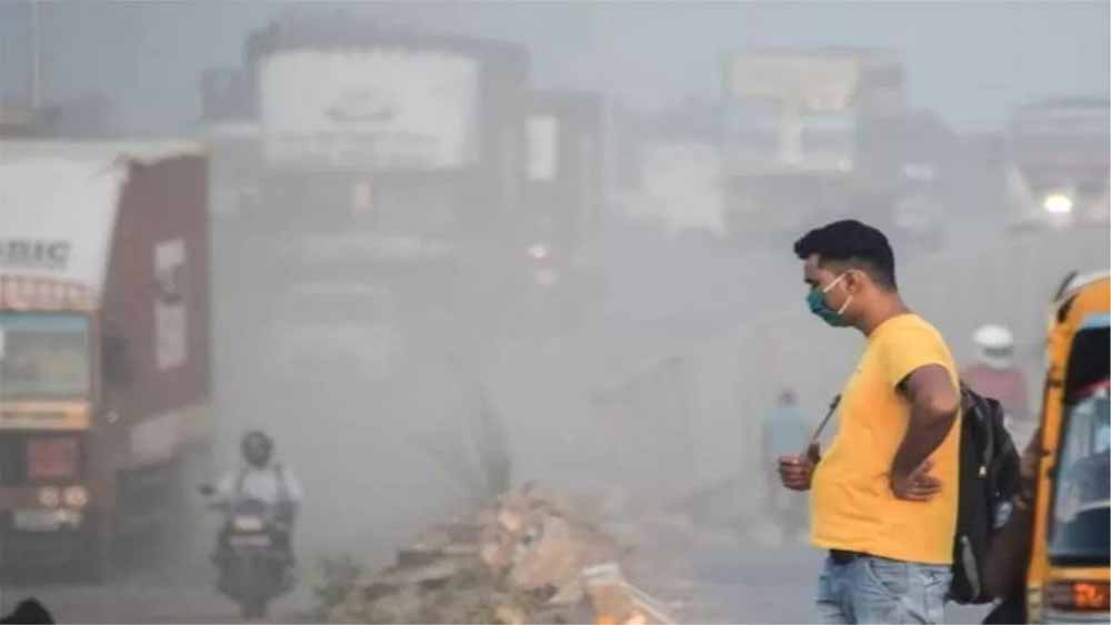 दिल्ली-NCR की हवा फिर जहरीली, कई जगहों पर AQI ने पार किया 400 का आंकड़ा