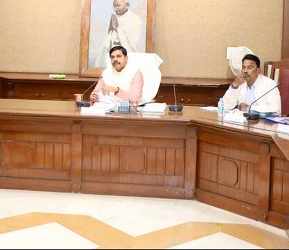 मुख्यमंत्री डॉ. यादव ने की पंचायत एवं ग्रामीण विकास विभाग की समीक्षा