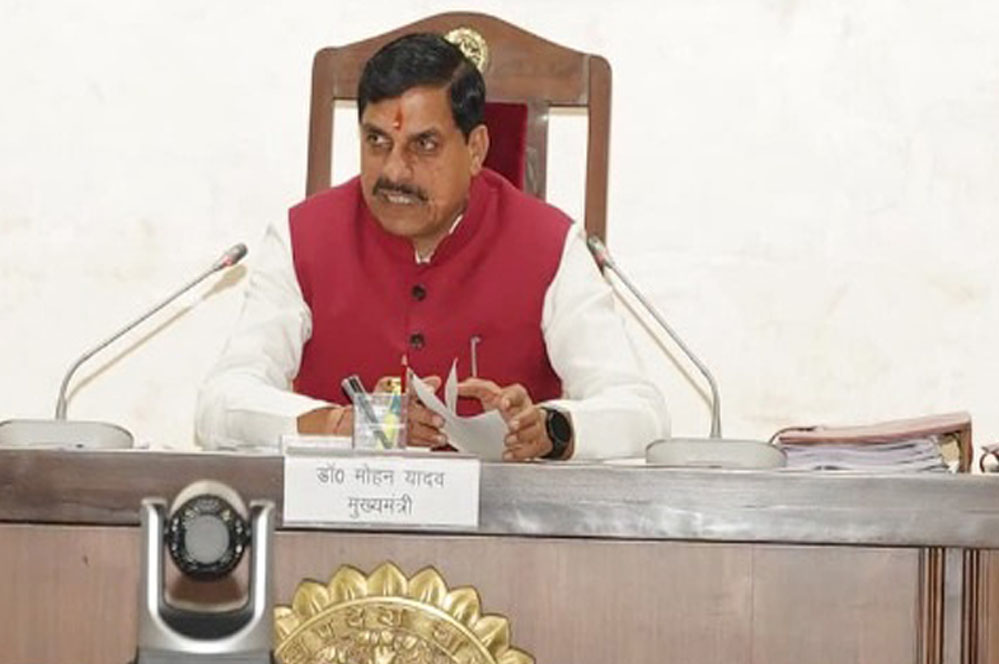 CM मोहन यादव ने 7 दिन में की समीक्षा, कैबिनेट फेरबदल में 3 मंत्रियों की कुर्सी पर संकट!